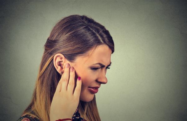 ¿Cuál es el tratamiento de tumores de oído y hueso temporal?