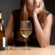 ¿Cuáles son los factores de riesgo para desarrollar hepatopatía alcohólica?