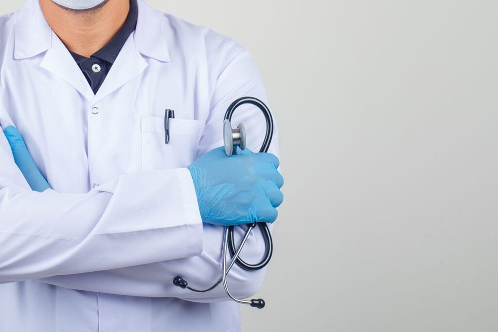 La cirugía y la medicina se complementan