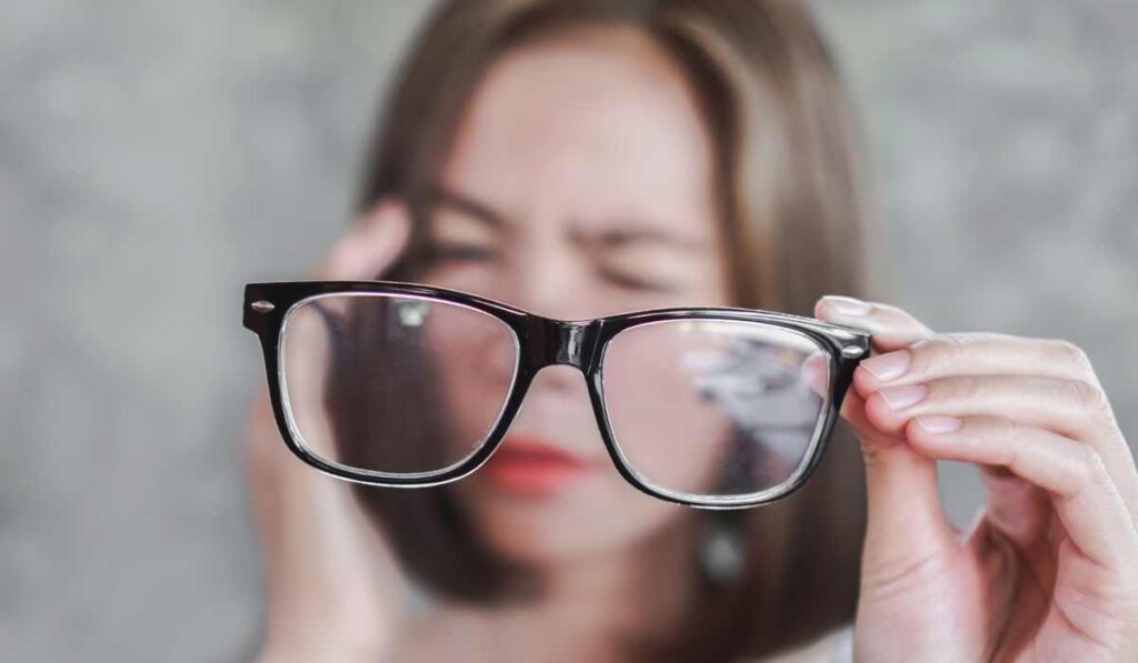 Pérdida visual monocular transitoria