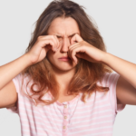 Reacciones tóxicas e hipersensibilidad a medicamentos para los ojos