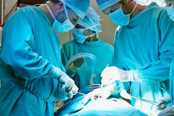 Revascularización en pacientes con angina de pecho crónica estable
