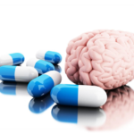 Los inhibidores selectivos de la recaptación de serotonina (ISRS), los inhibidores de la recaptación de serotonina y noradrenalina (IRSN), y antidepresivos atípicos
