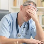 La importancia del autocuidado para los médicos: cómo prevenir el agotamiento profesional